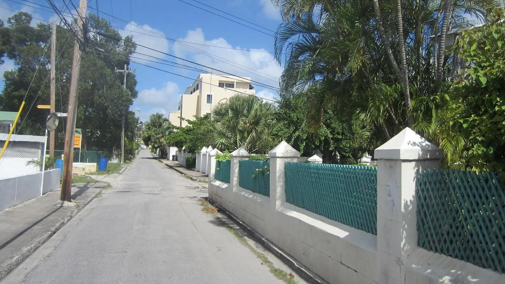 Pirate'S Inn Bridgetown Hotel